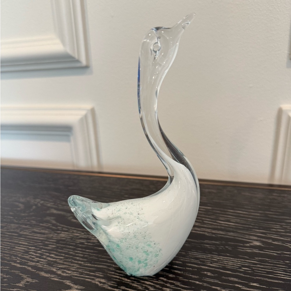 Art Glass Swan Figurine Paperweight